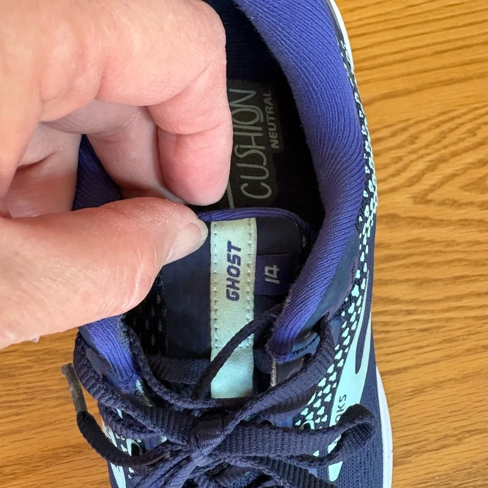 Brooks Ghost 14 Navy and Bright Blue Women’s Size 8.5 Running Shoes - Picture 3 of 10